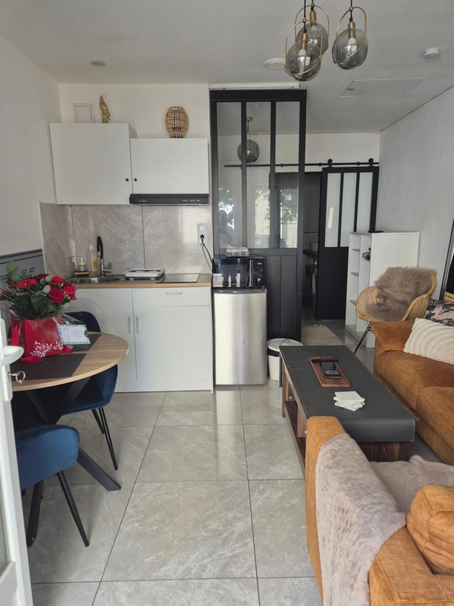 Le Nid Douillet Calme Proche Du Centre Parking Video Projecteur Apartment Brest Luaran gambar