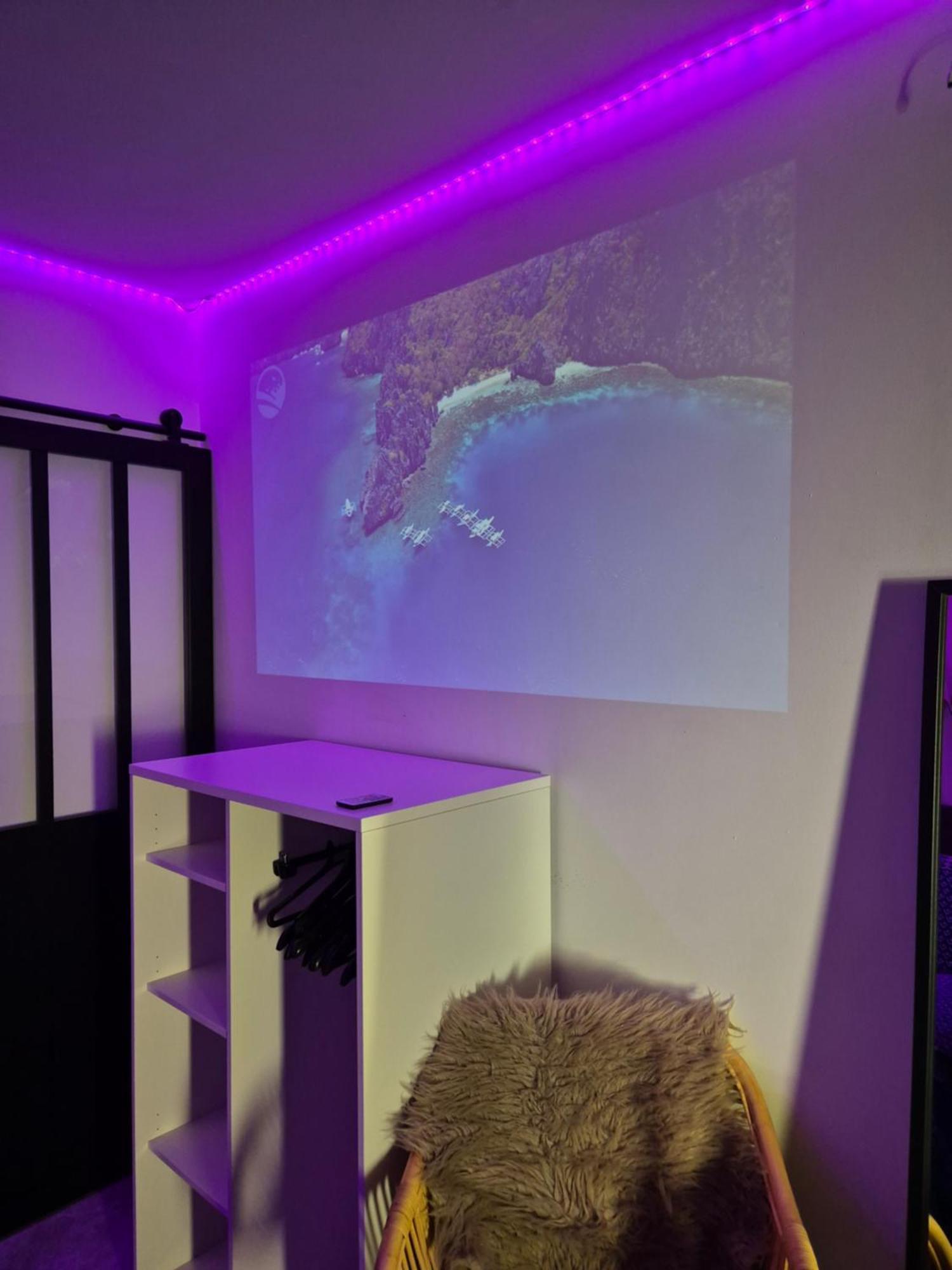 Le Nid Douillet Calme Proche Du Centre Parking Video Projecteur Apartment Brest Luaran gambar